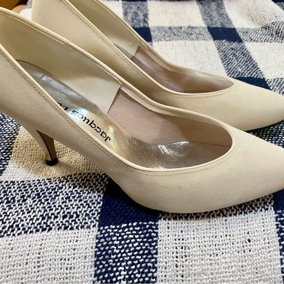 Beautiful cloth shoes by Jacques Lavine in size 7medium - Picture 3 of 6